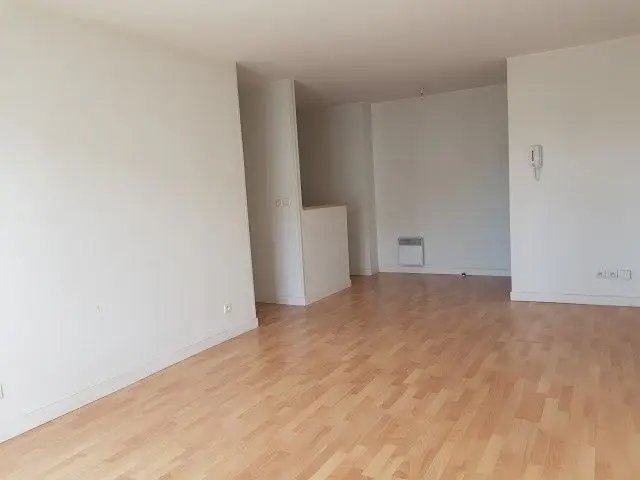 Appartement à louer, 57m², Rochefort