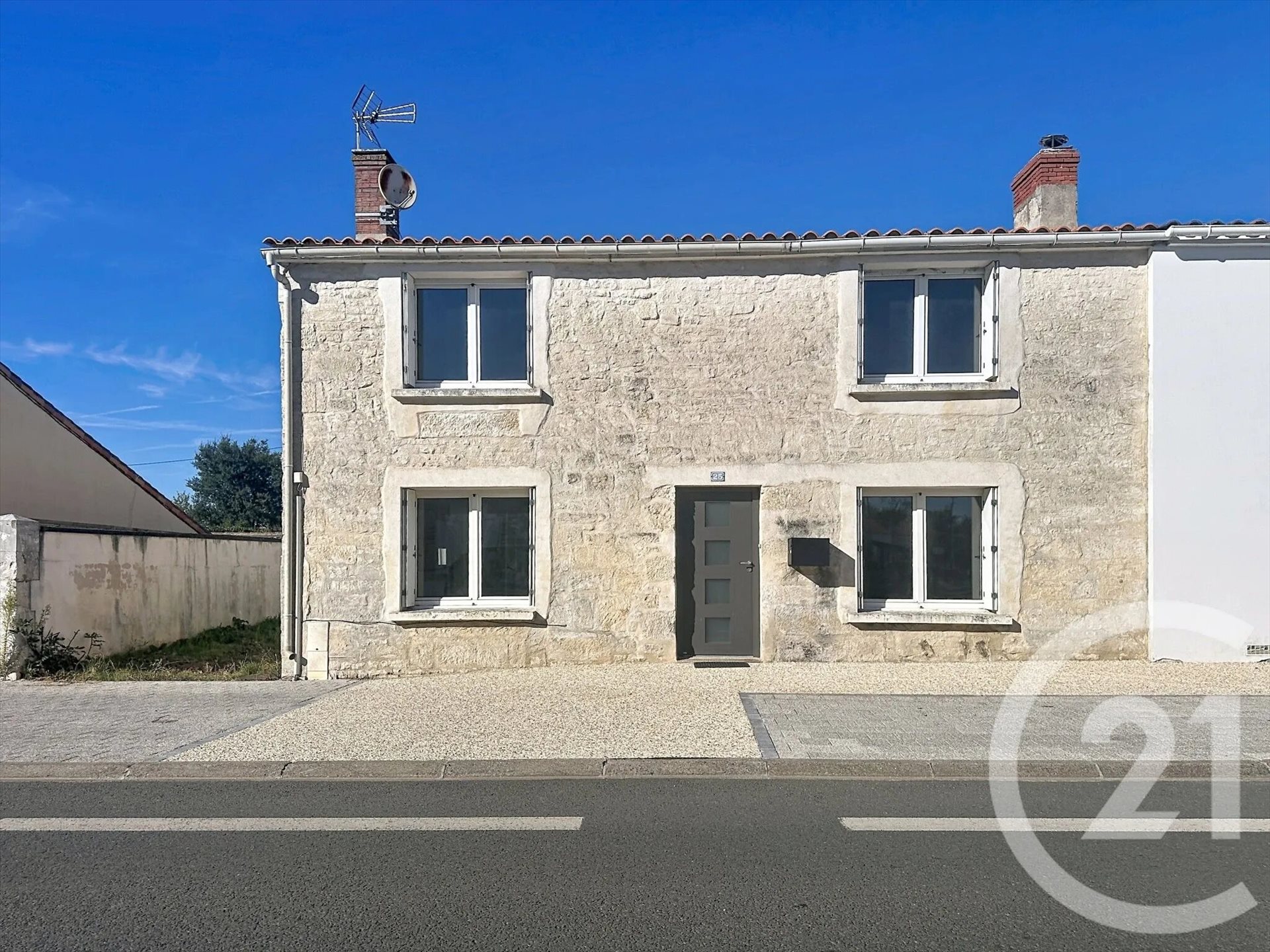 Maison à louer, 137m², Les Magnils-Reigniers