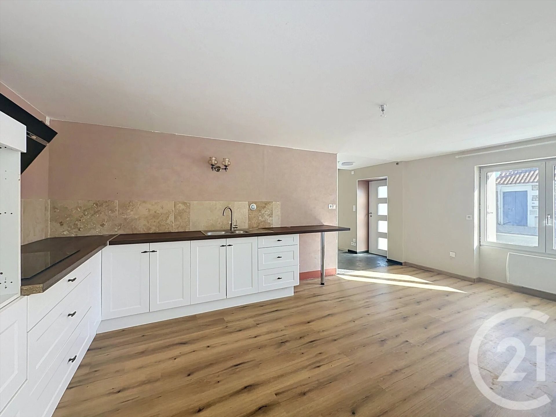 Maison à louer, 137m², Les Magnils-Reigniers