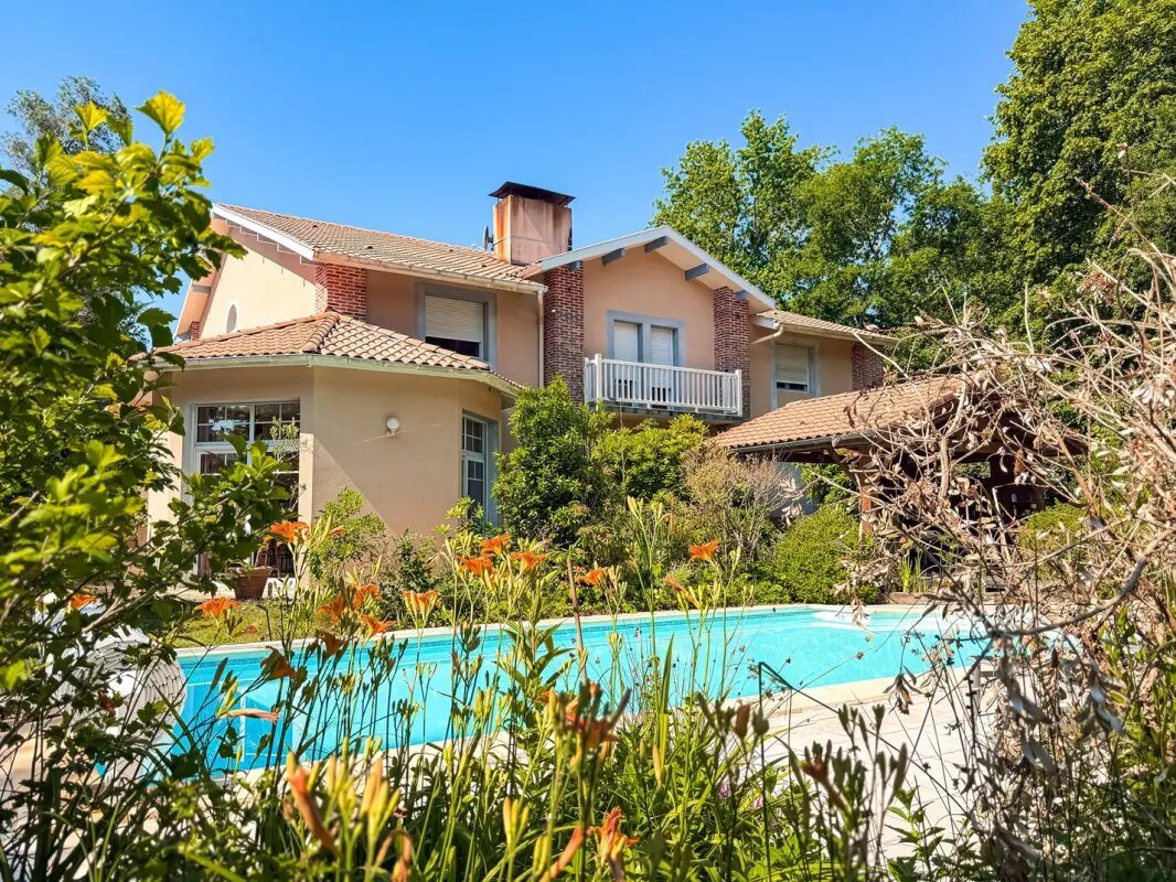 Maison à vendre, 350m², Mézos