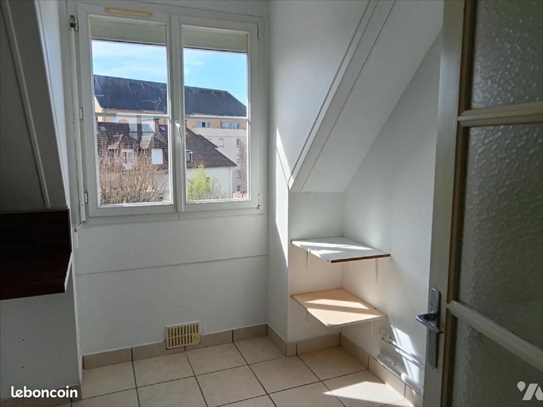 Appartement à louer, 45m², Falaise