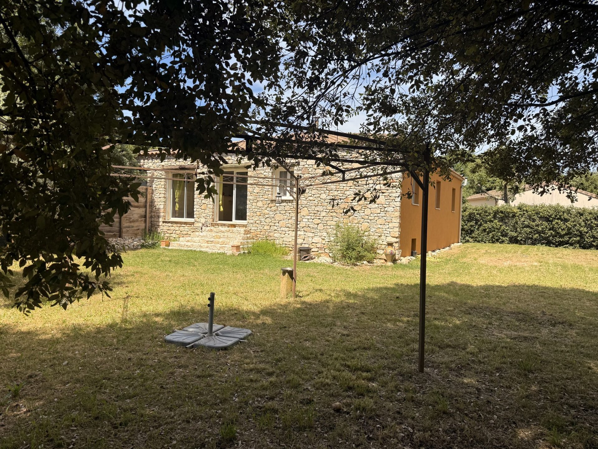 Maison à vendre, 104m², Montclus