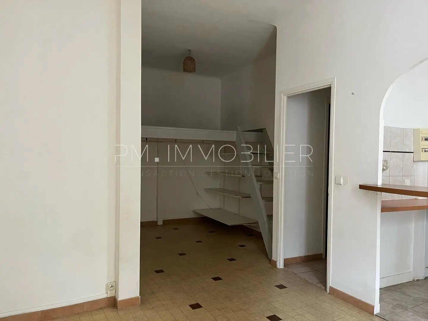 Appartement à louer, 31m², Marseille 8ème