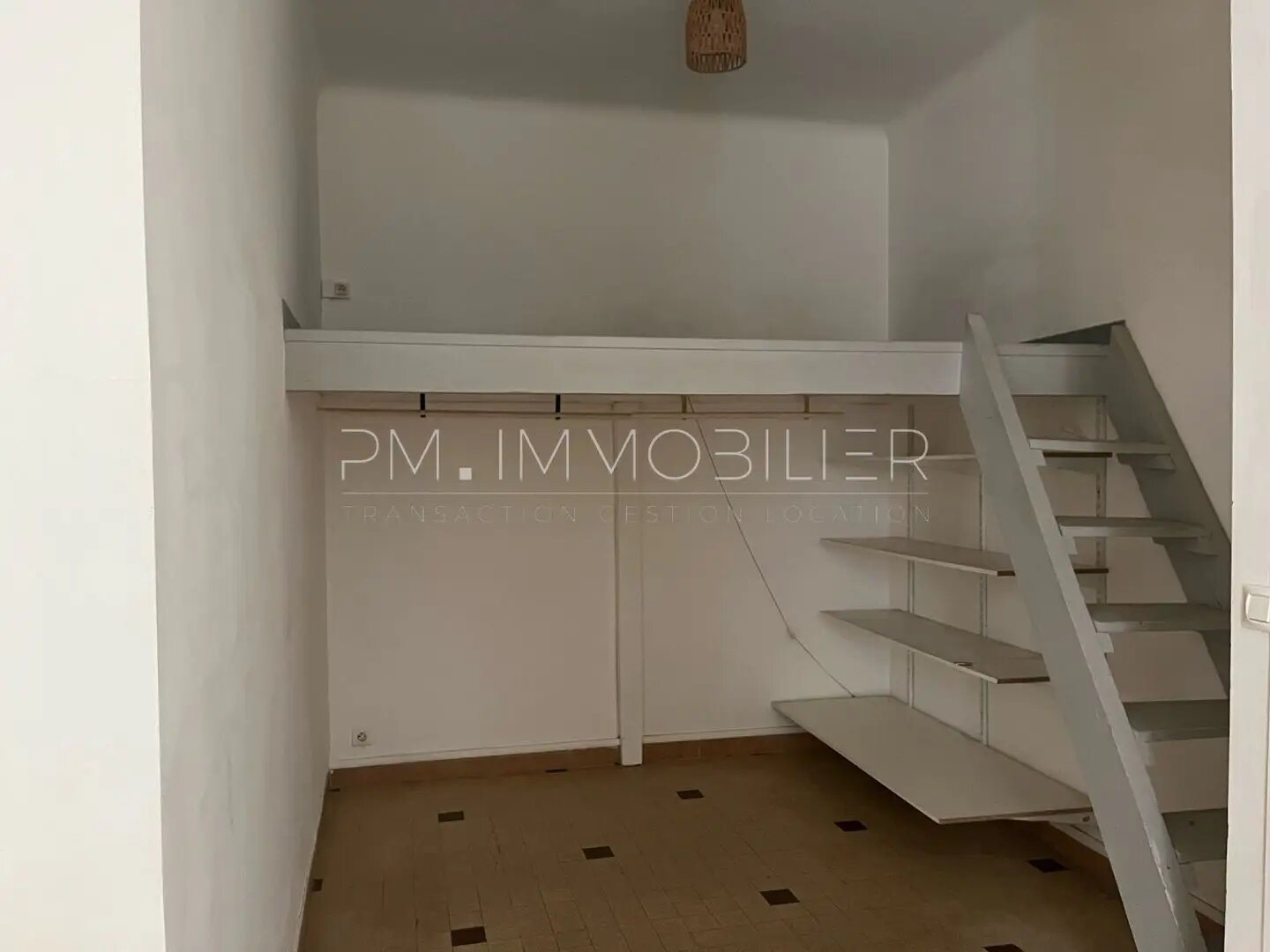 Appartement à louer, 31m², Marseille 8ème
