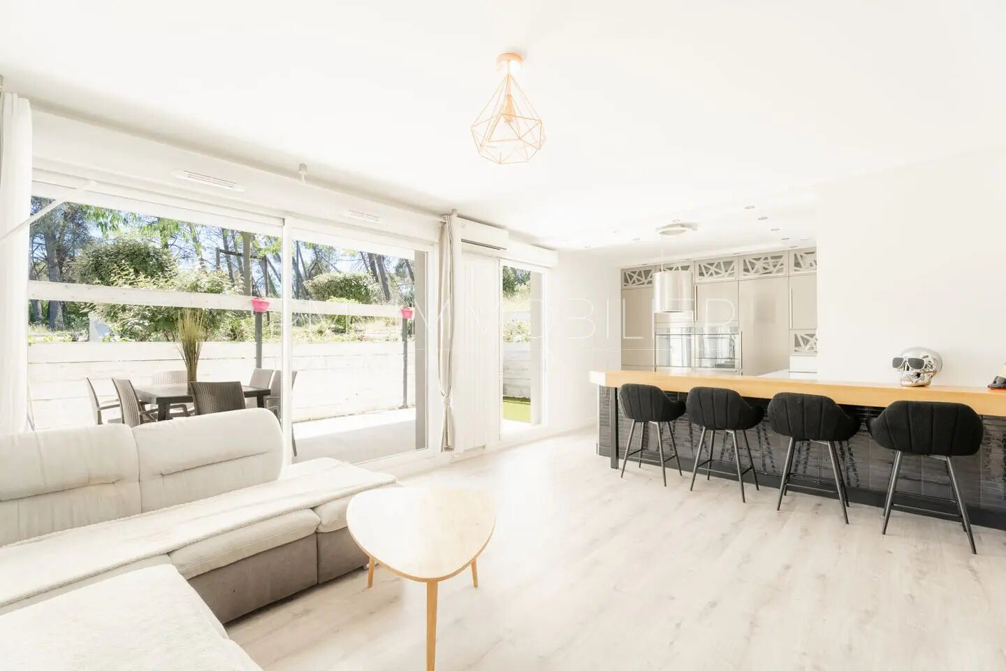 Appartement à vendre, 67m², Simiane-Collongue