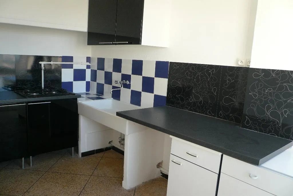 Appartement à louer, 57m², Marseille 9ème