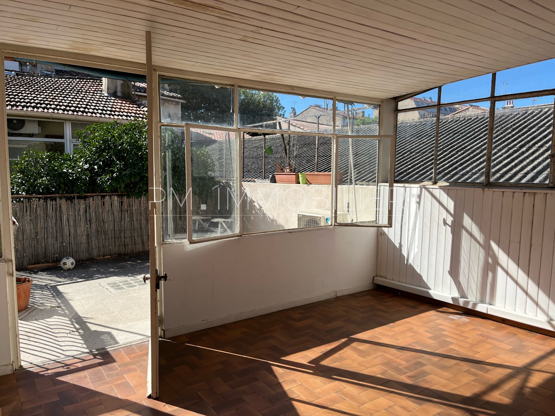 Appartement à louer, 34m², Marseille 8ème
