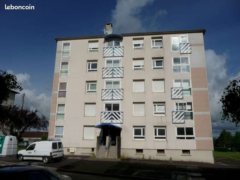 Appartement à louer, 77m², Poligny