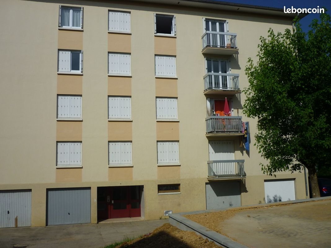 Appartement à louer, 61m², Saint-Amour