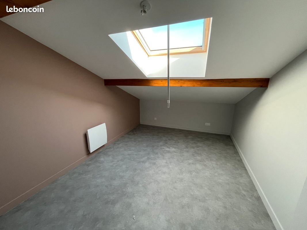 Appartement à louer, 99m², Moirans-en-Montagne