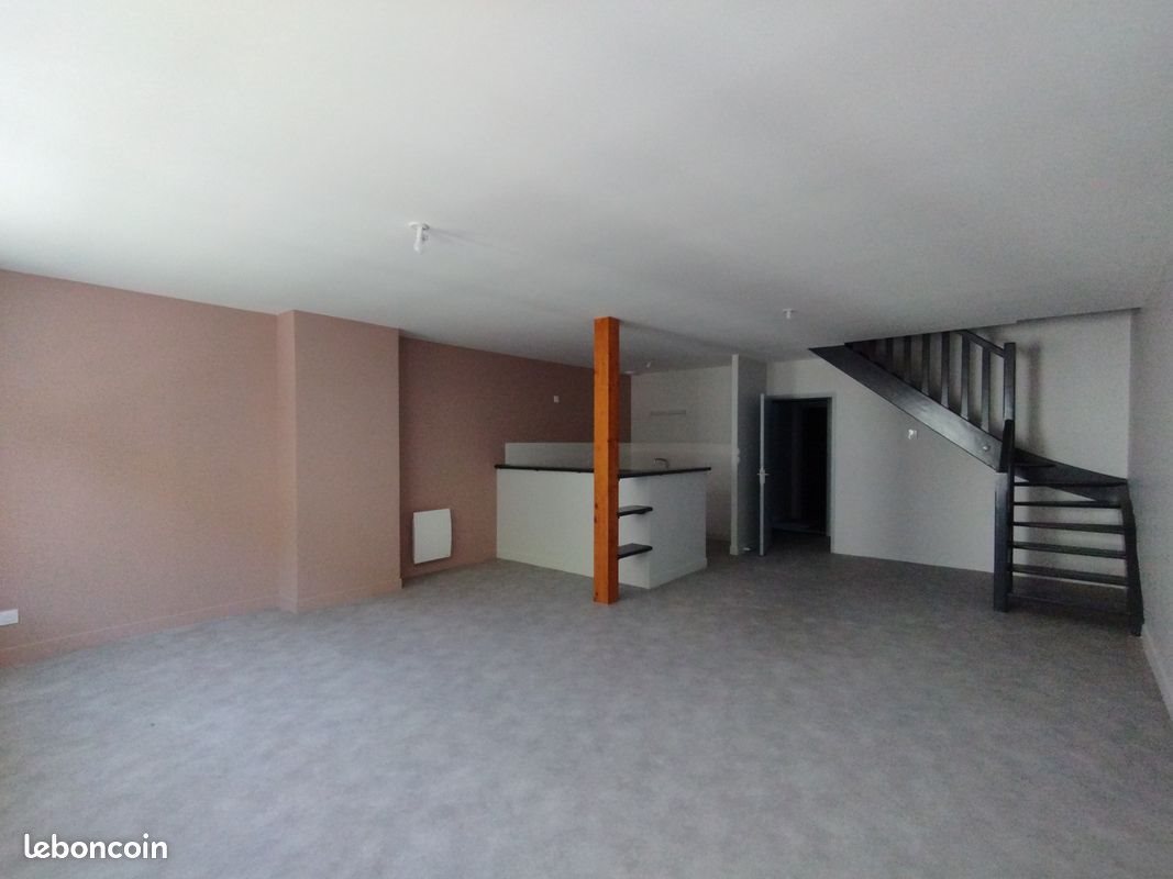 Appartement à louer, 89m², Moirans-en-Montagne
