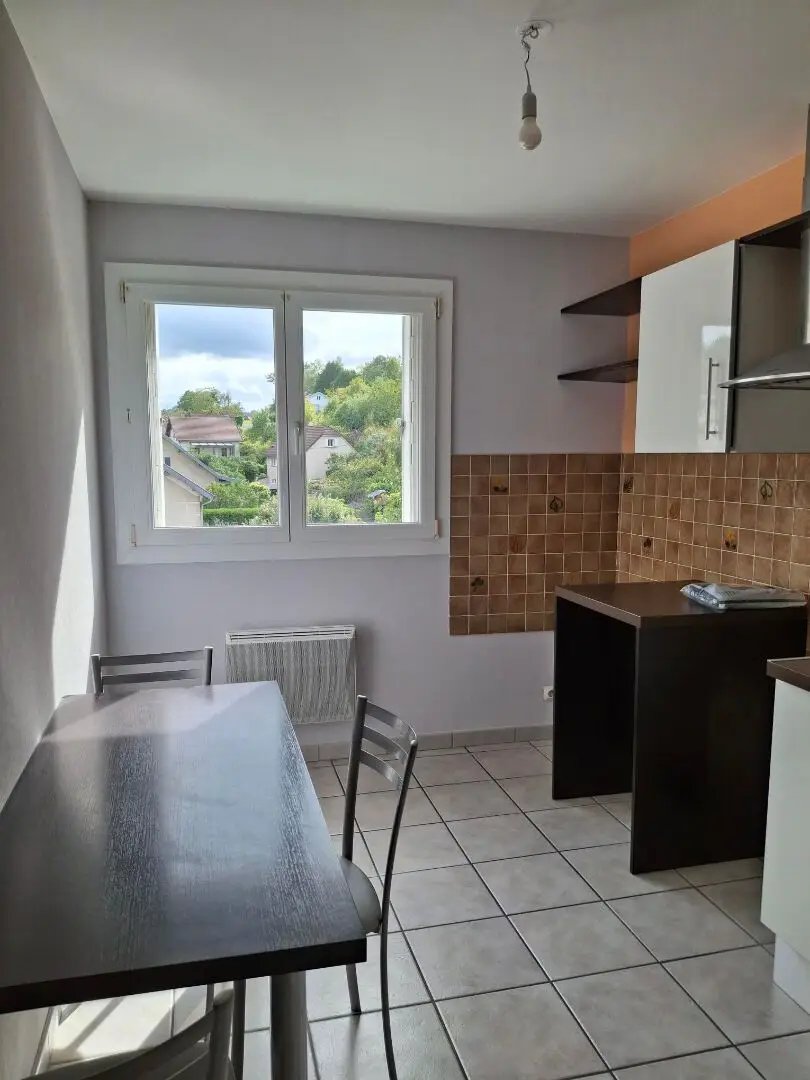 Appartement à louer, 80m², Lons-le-Saunier