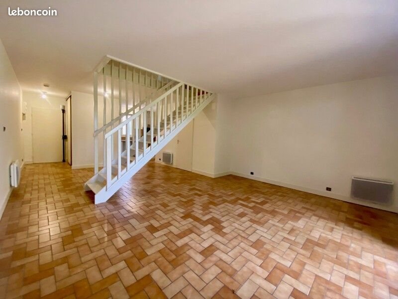 Appartement à louer, 83m², Orléans