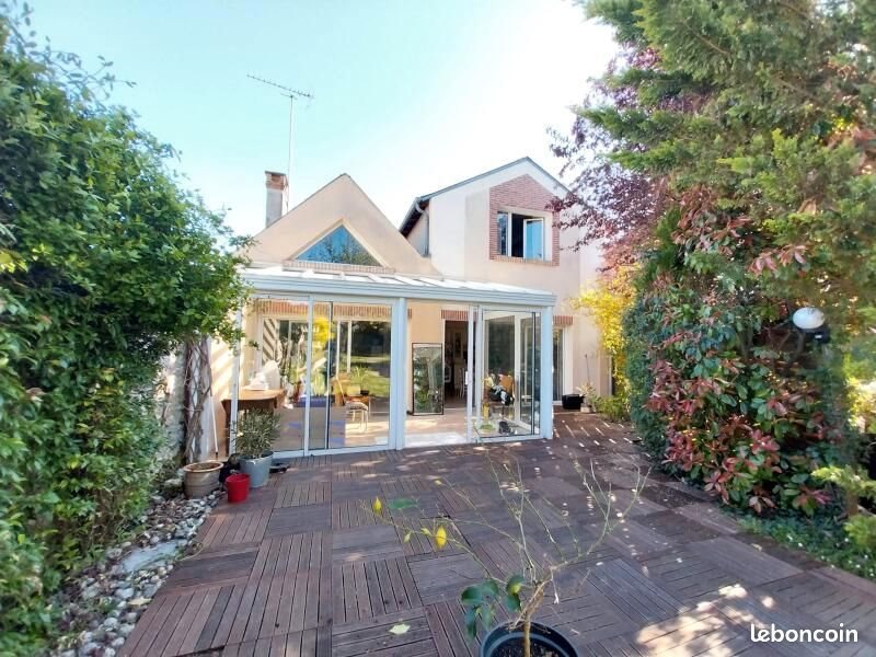 Maison à louer, 149m², Saint-Pryvé-Saint-Mesmin