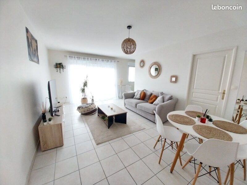 Appartement à louer, 49m², Orléans