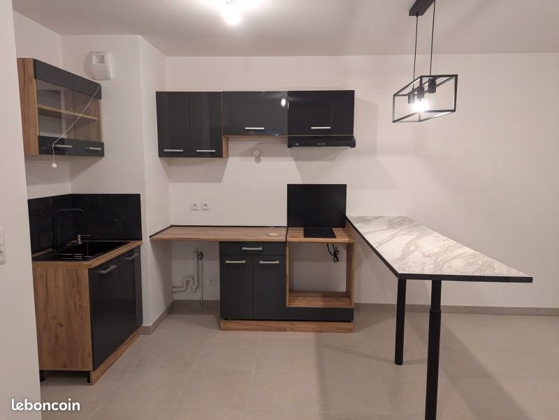 Appartement à louer, 42m², Saint-Jean-de-la-Ruelle