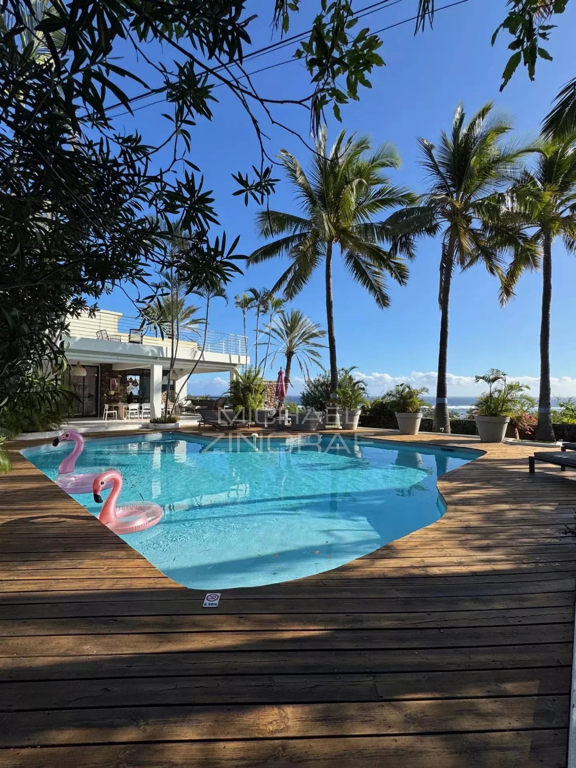 Maison à vendre, 470m², Saint-Gilles-les-Bains