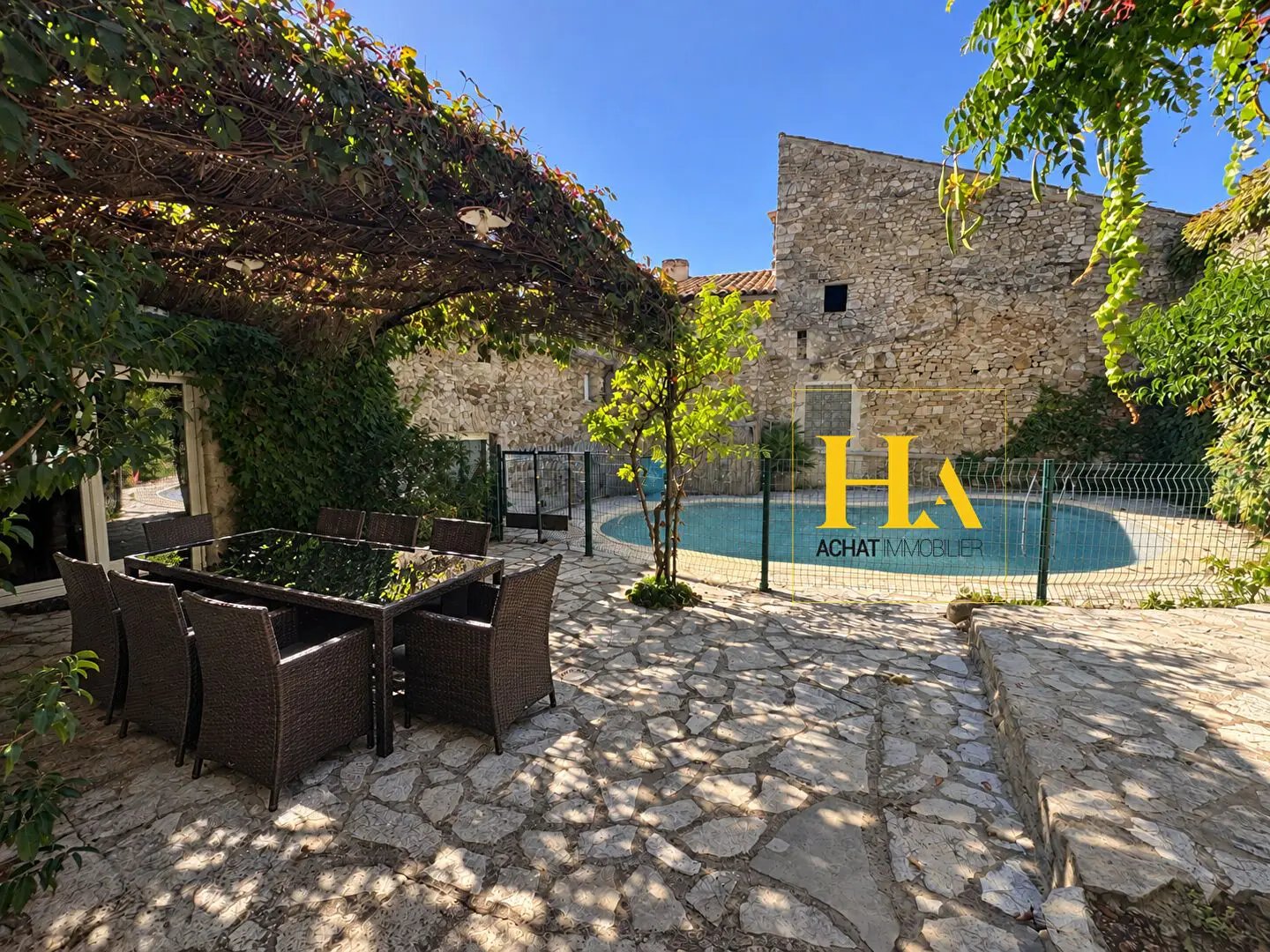Maison à vendre, 433m², Saint-Marcel-d'Ardèche