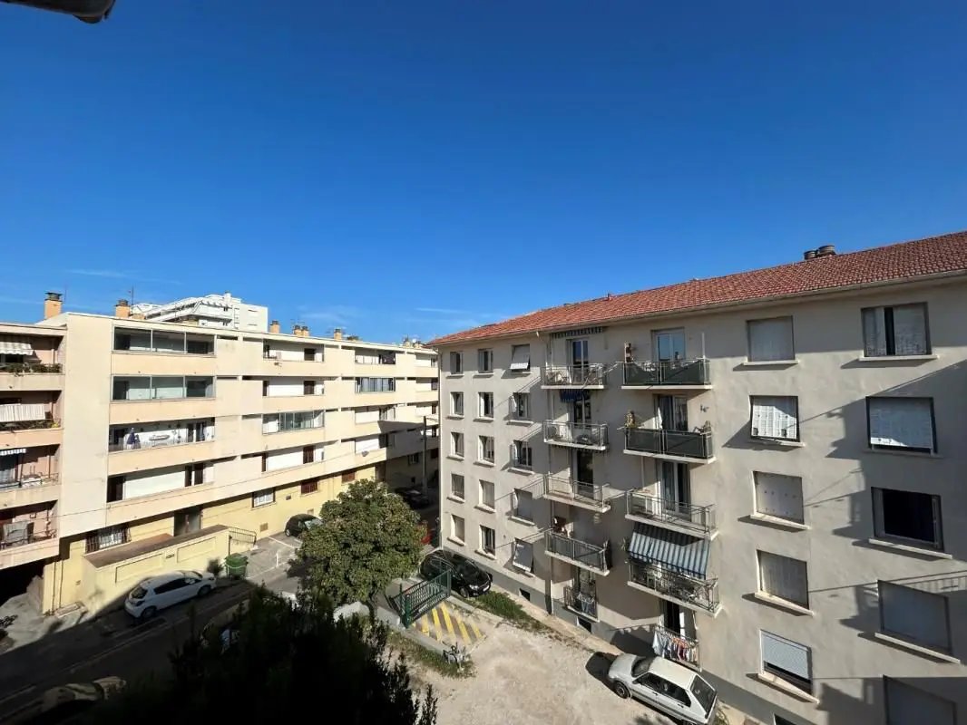 Appartement à louer, 42m², Toulon
