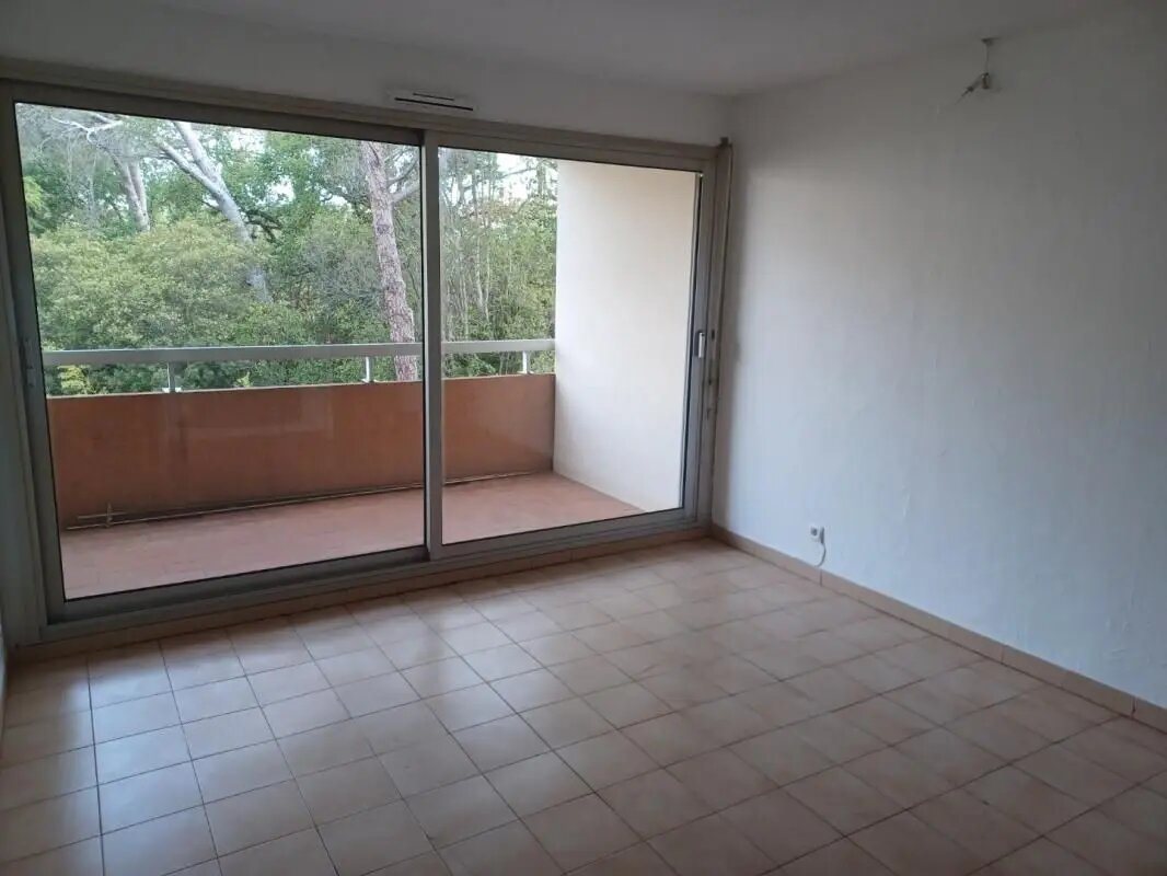 Appartement à louer, 22m², Saint-Raphaël