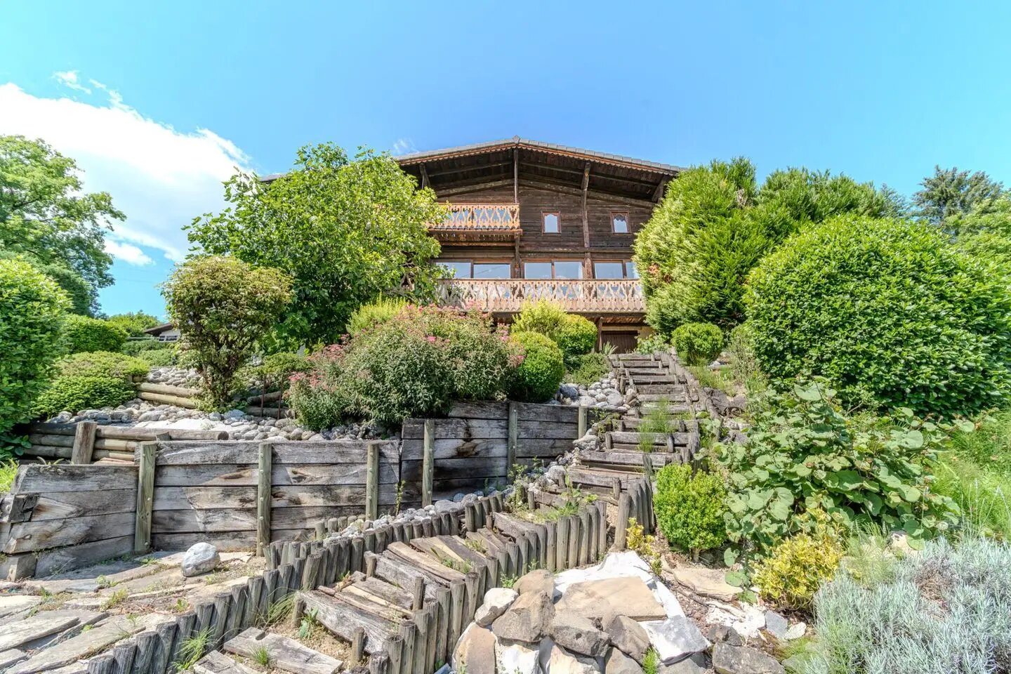 Maison à vendre, 350m², Châtillon-sur-Cluses