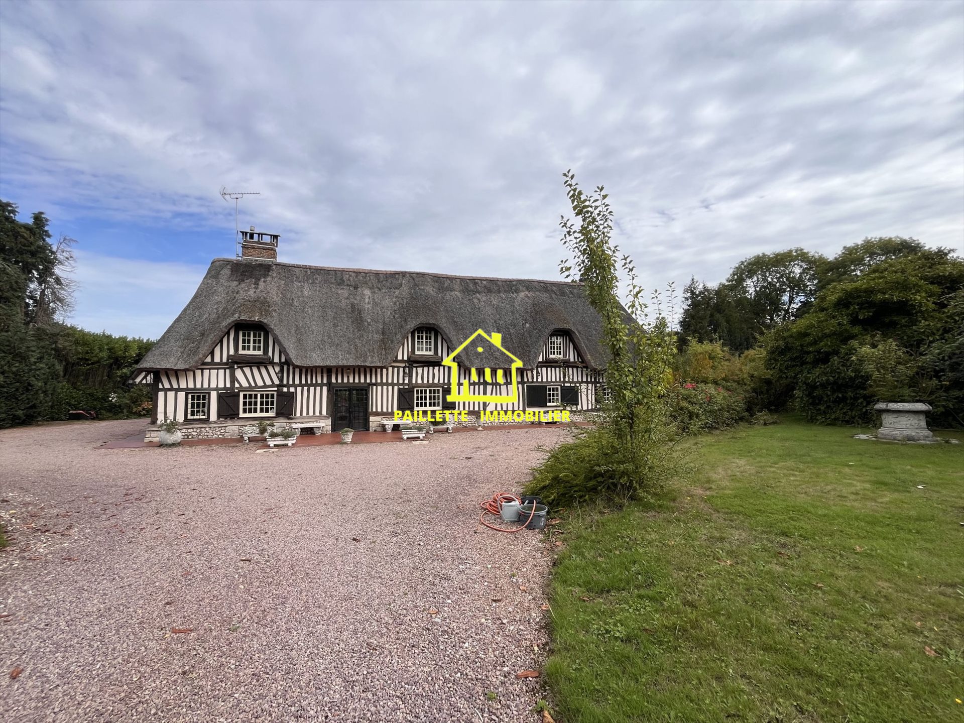 Maison à vendre, 220m², La Cerlangue