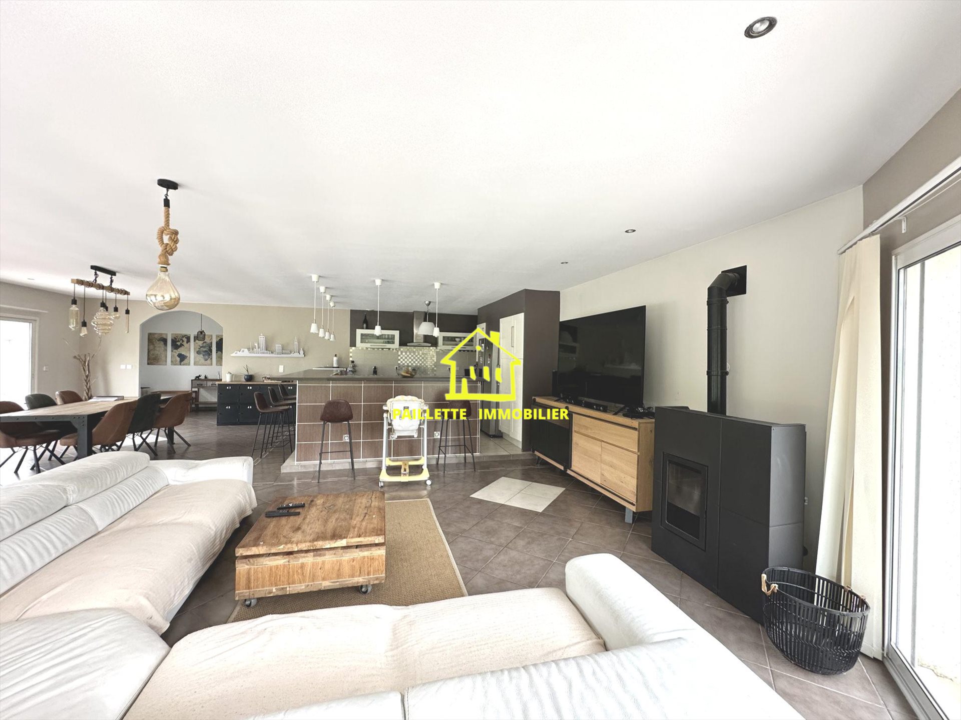 Maison à vendre, 182m², Les Trois-Pierres