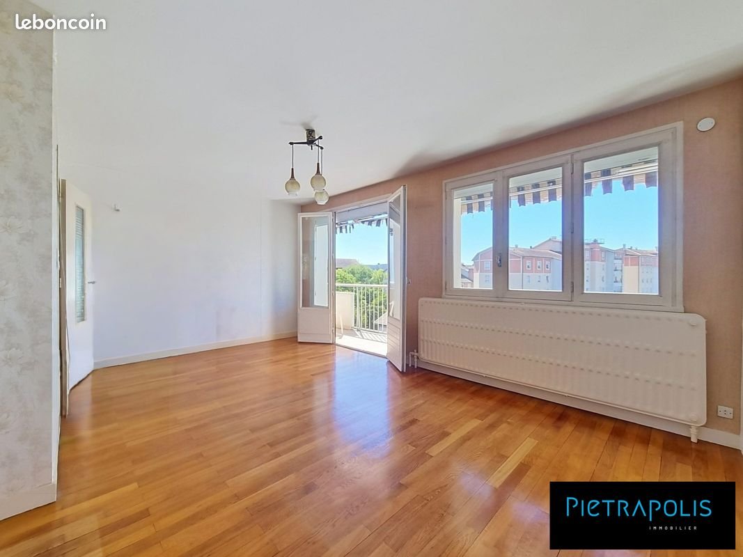 Appartement à vendre, 82m², Décines-Charpieu