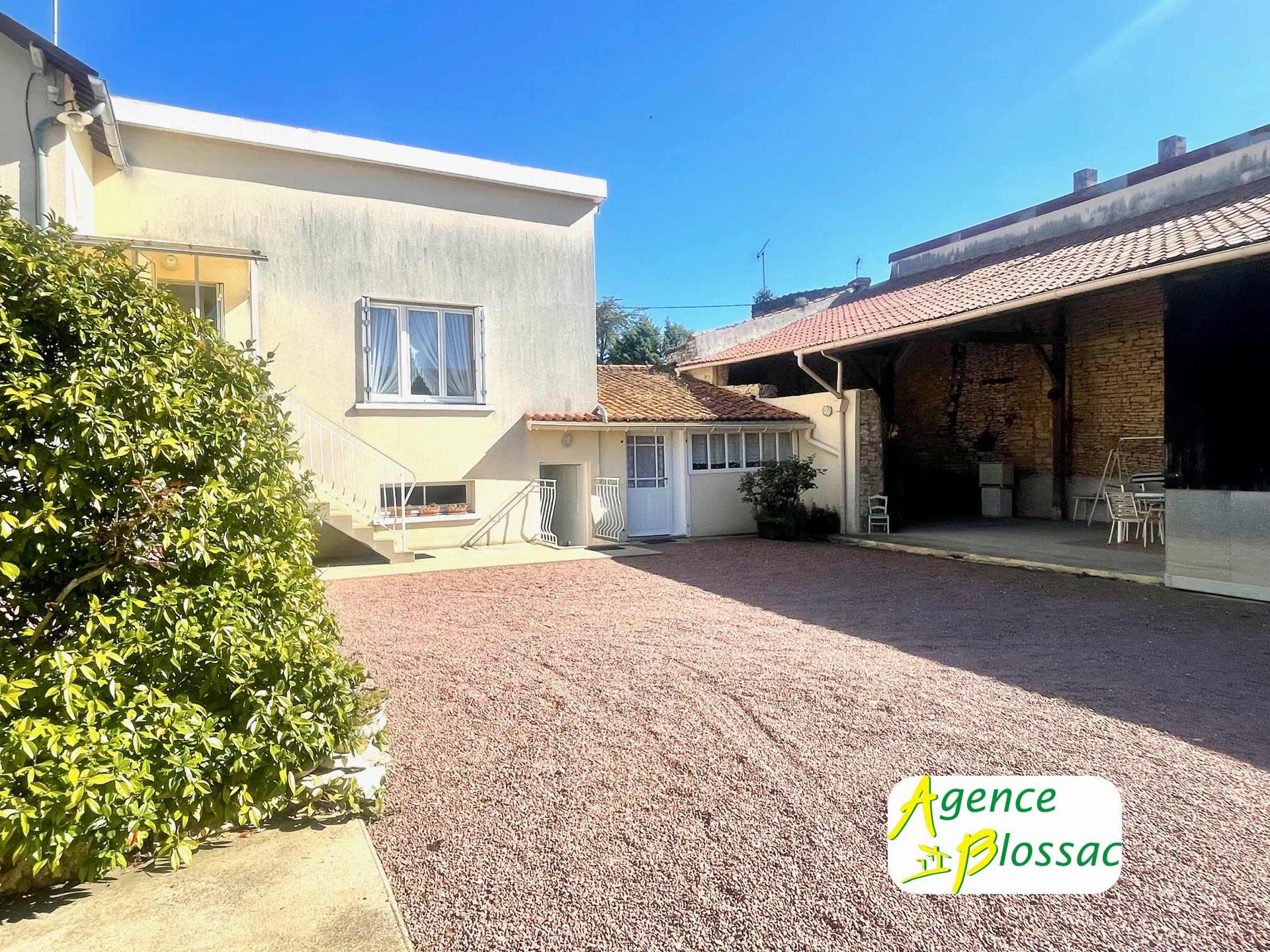 Maison à vendre, 118m², Saint-Jean-de-Sauves
