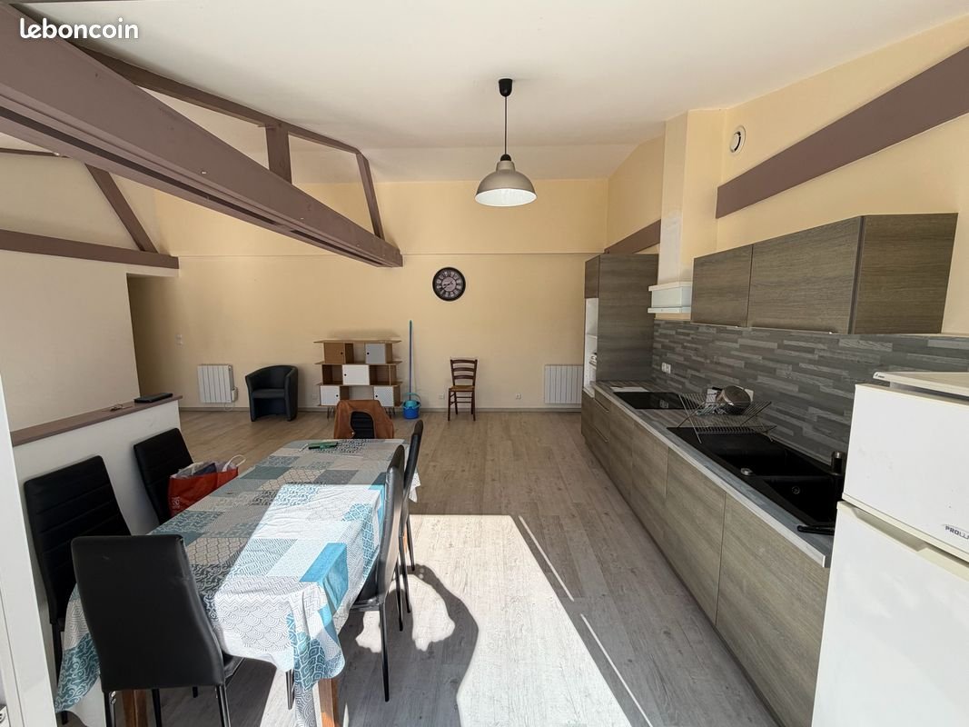 Maison à louer, 89m², Naintré