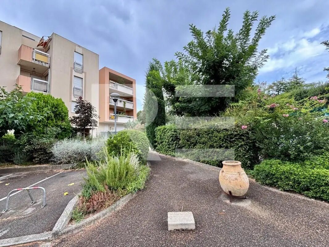 Appartement à louer, 55m², Nîmes