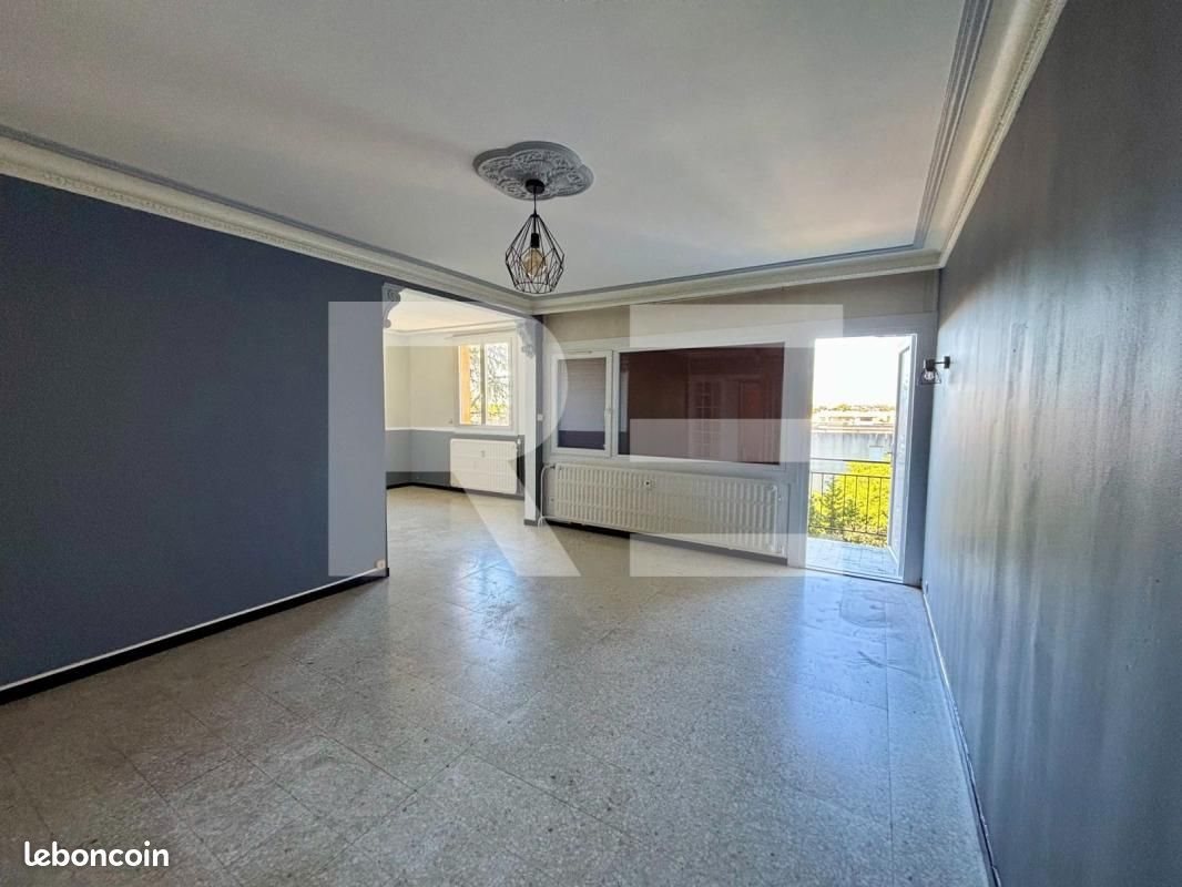 Appartement à louer, 75m², Nîmes