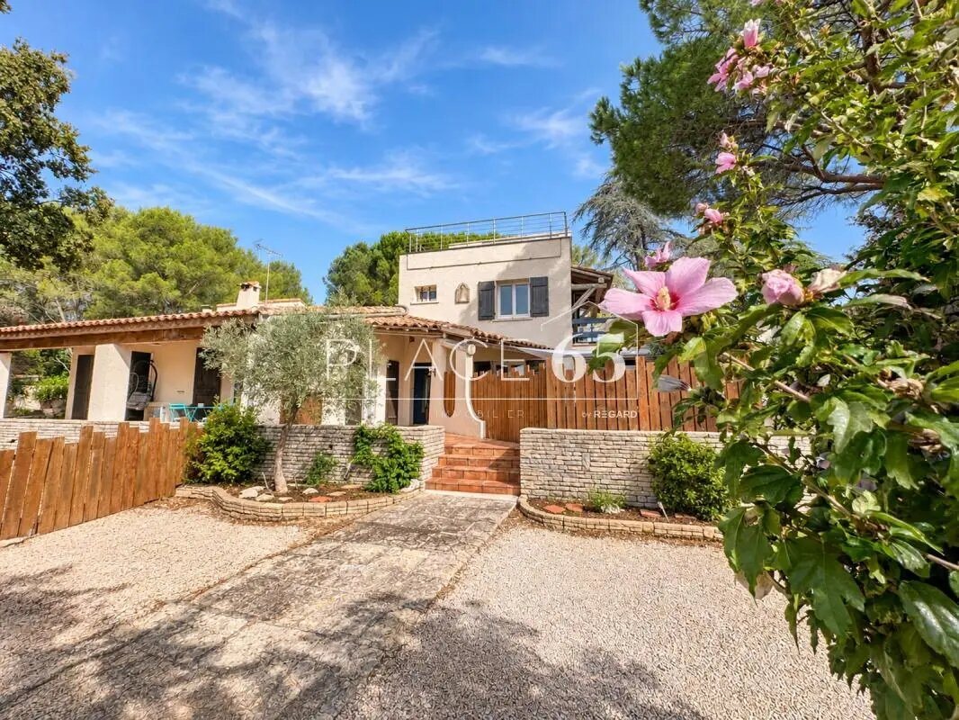 Maison à vendre, 329m², Nages-et-Solorgues