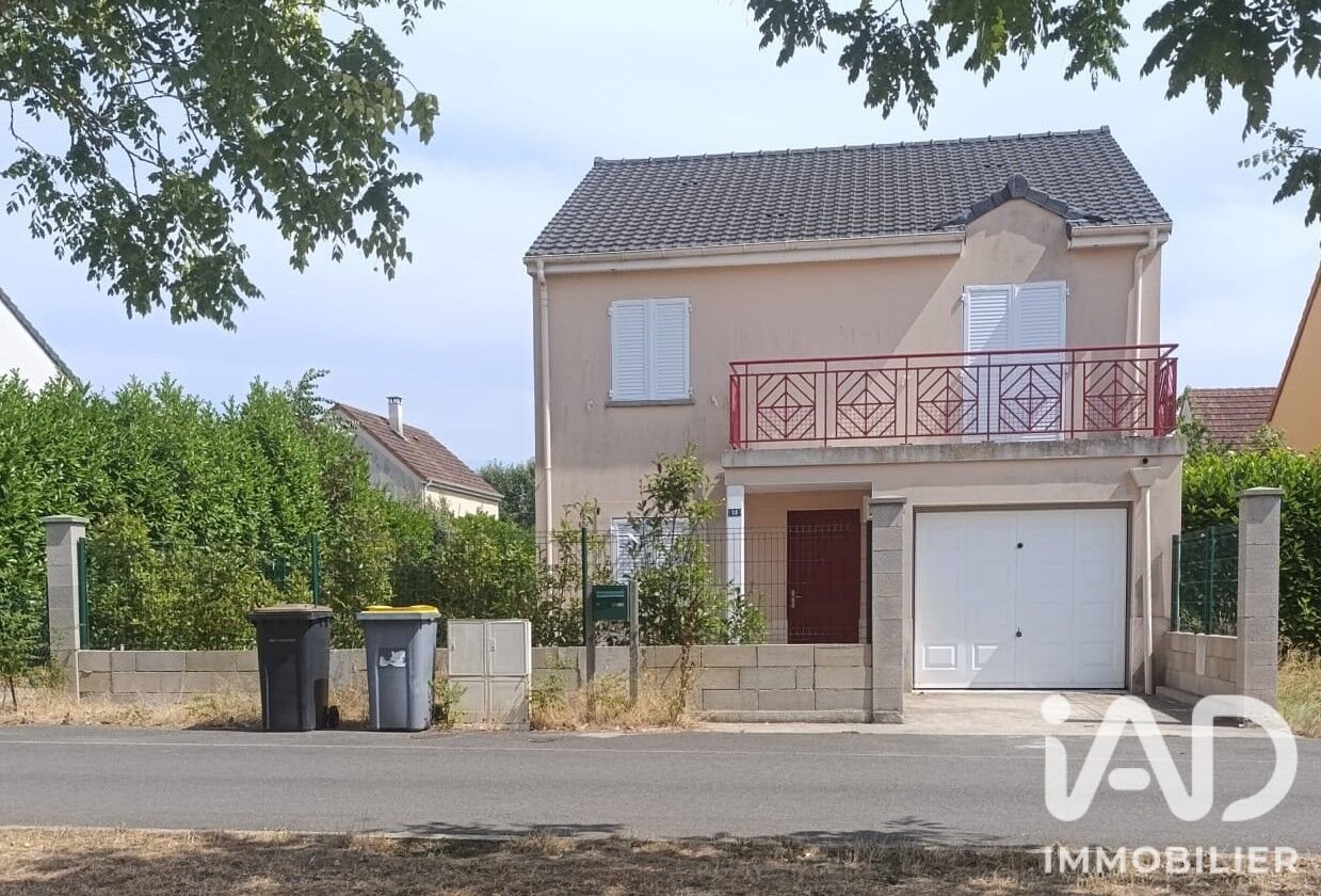 Maison à louer, 95m², Angerville