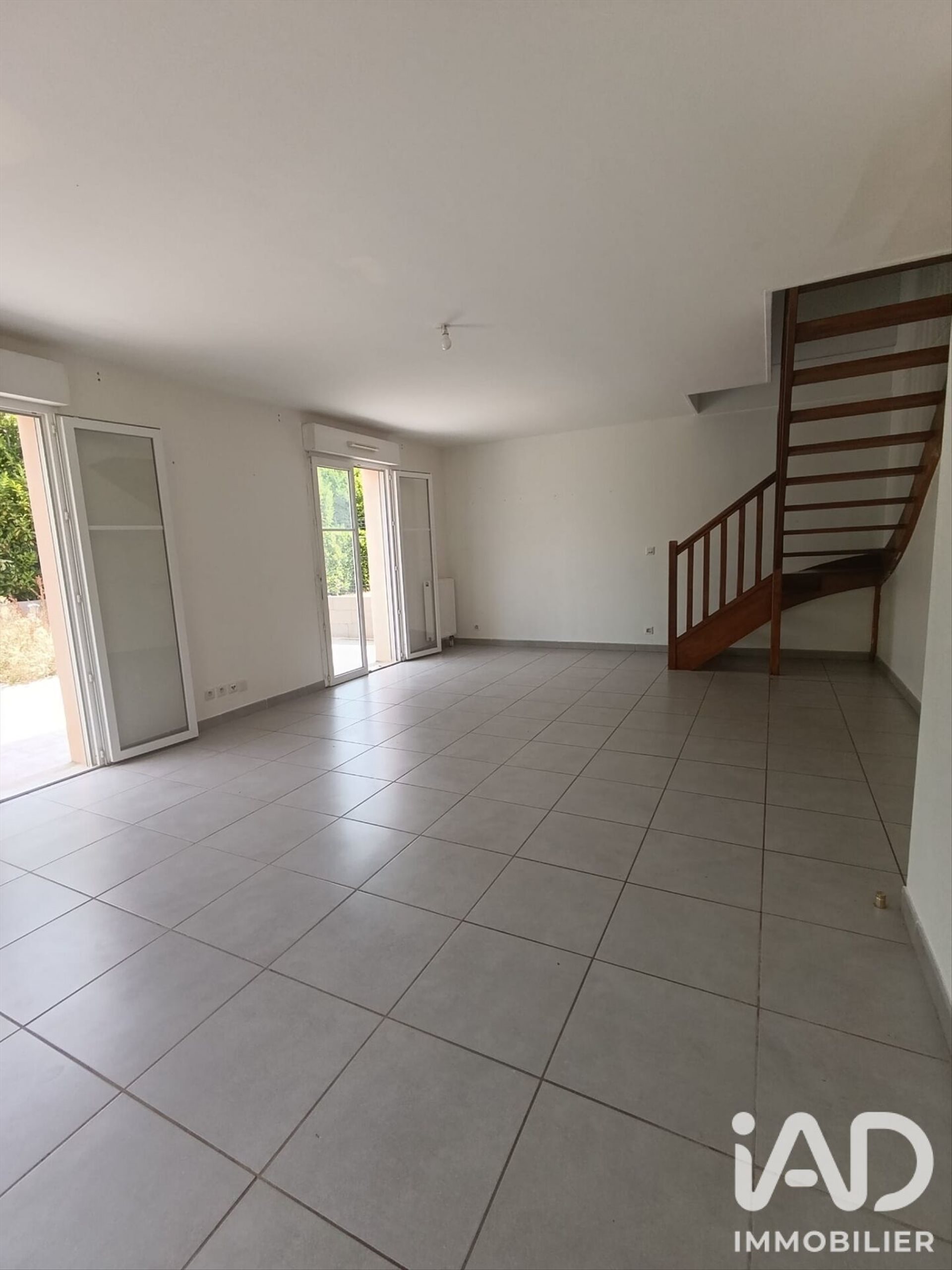 Maison à louer, 95m², Angerville