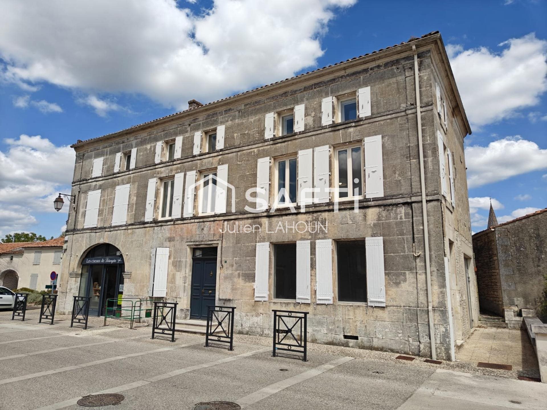 Maison à vendre, 214m², Gensac-la-Pallue