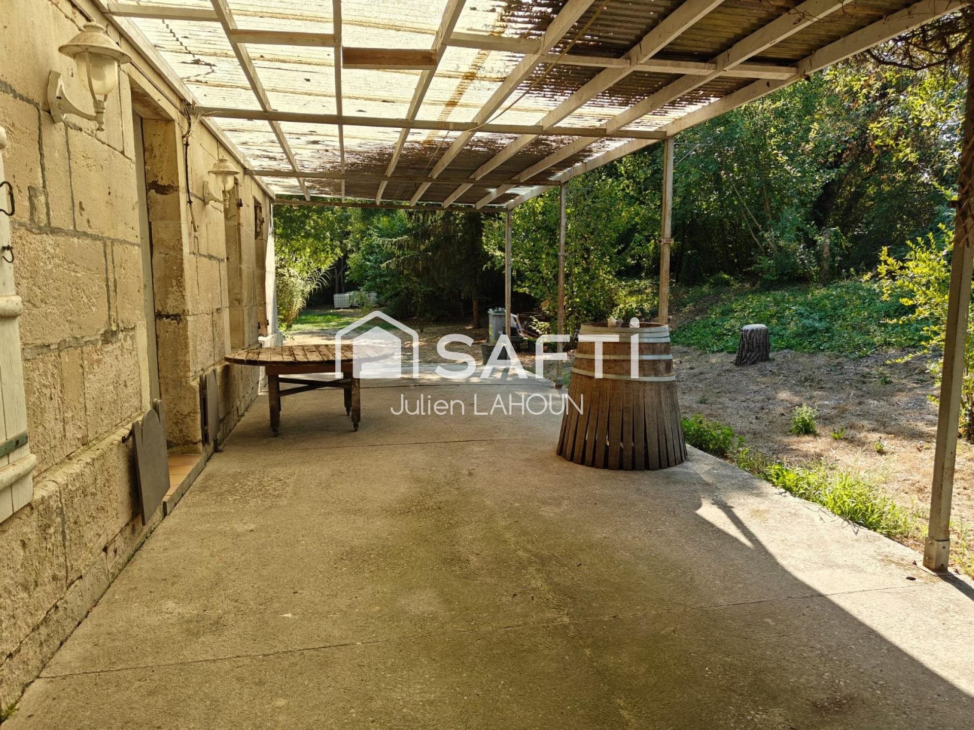 Maison à vendre, 248m², Brives-sur-Charente