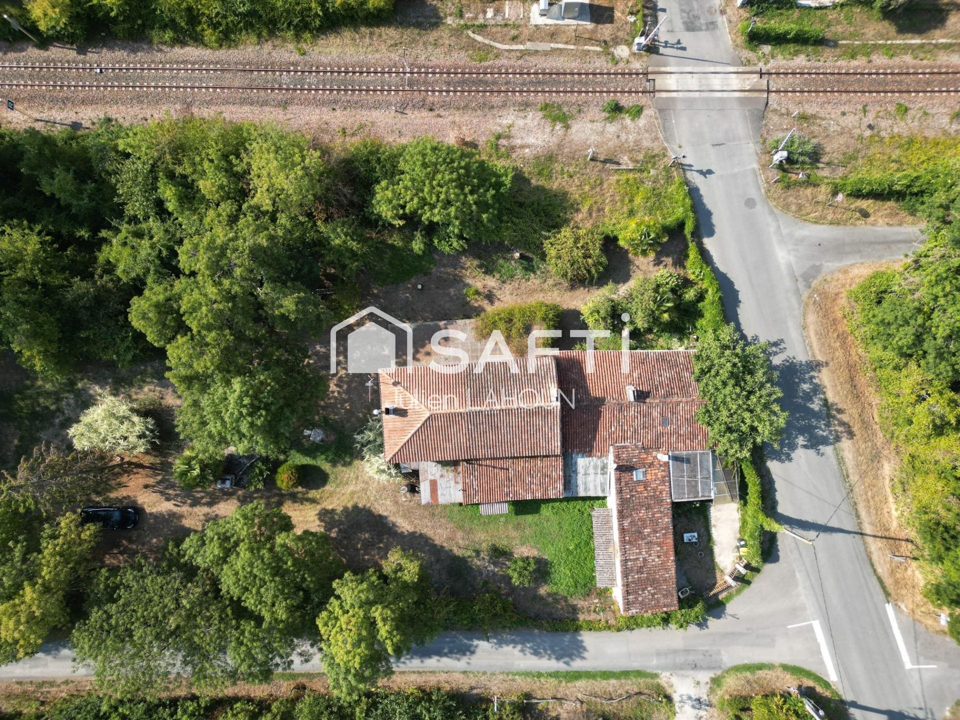 Maison à vendre, 248m², Brives-sur-Charente