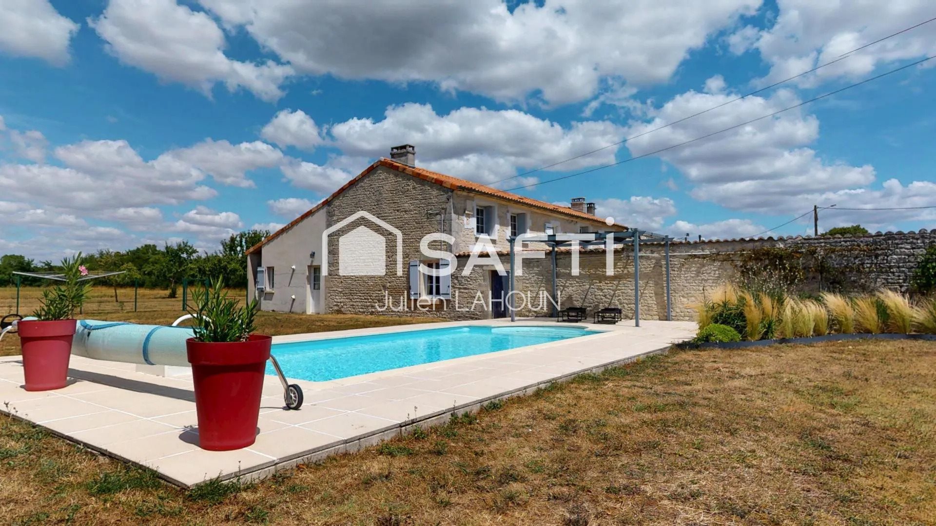 Maison à vendre, 187m², Sigogne