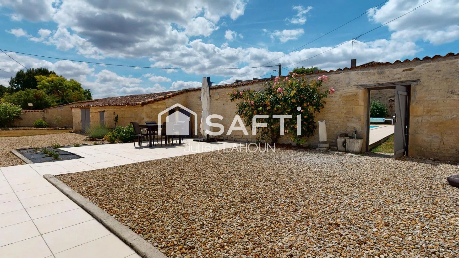 Maison à vendre, 187m², Sigogne