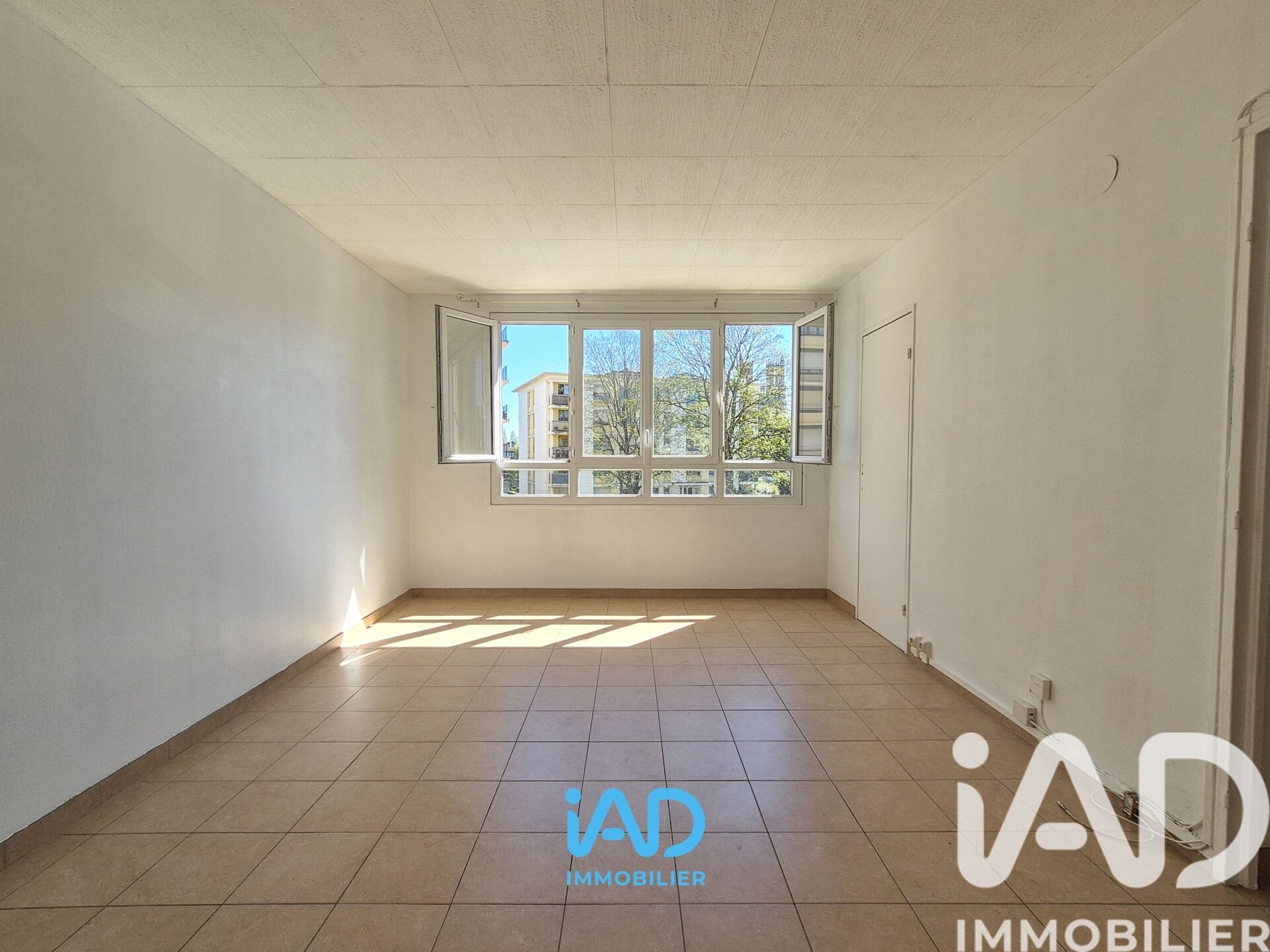 Appartement à vendre, 60m², Mantes-la-Jolie