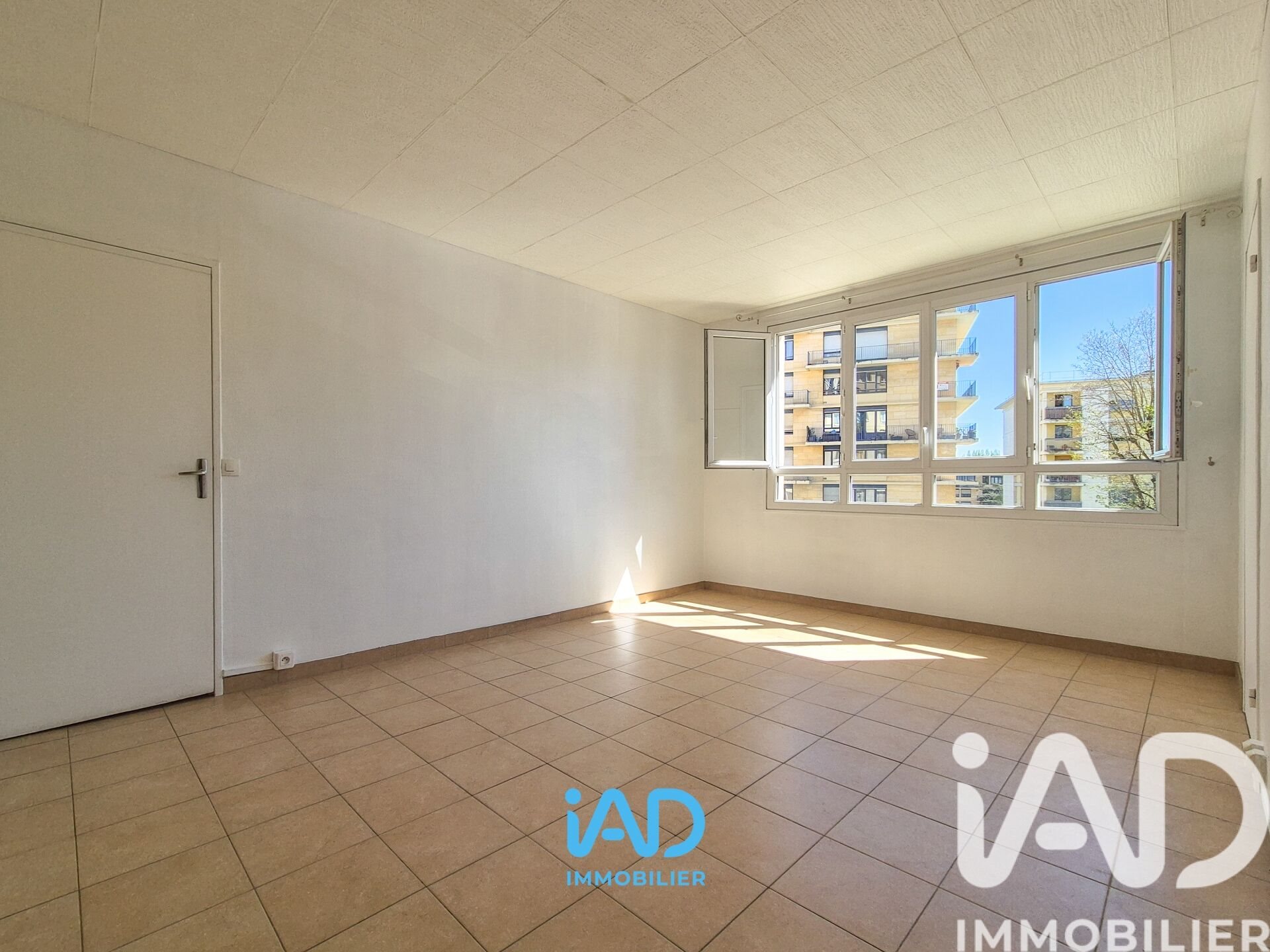 Appartement à vendre, 60m², Mantes-la-Jolie