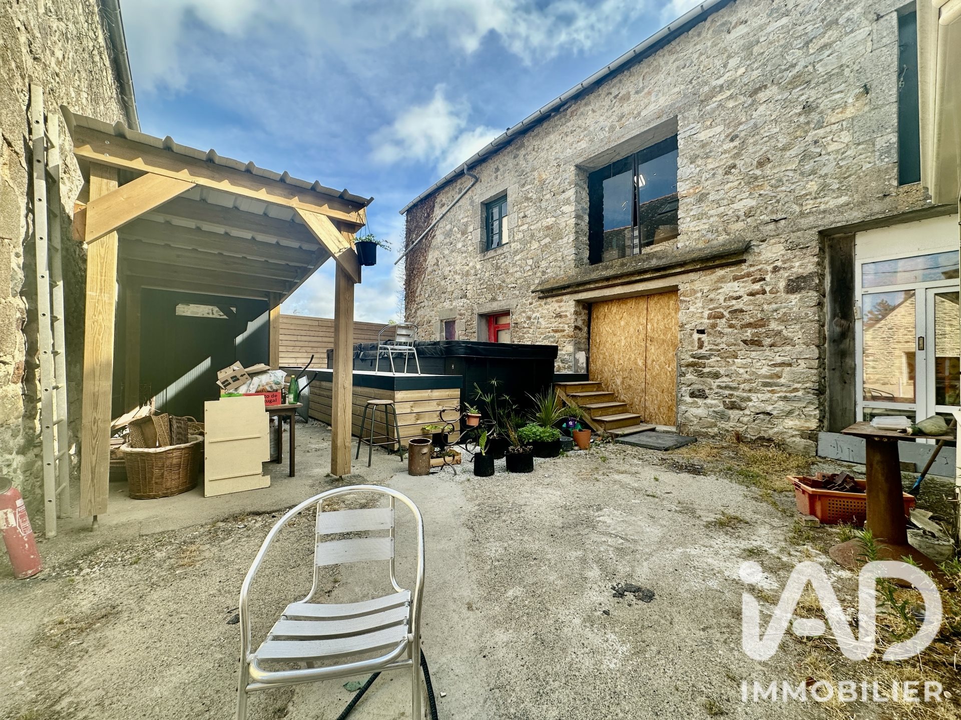 Maison à vendre, 118m², Plomodiern