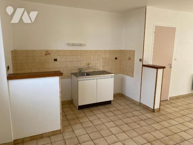 Maison à louer, 45m², Evron