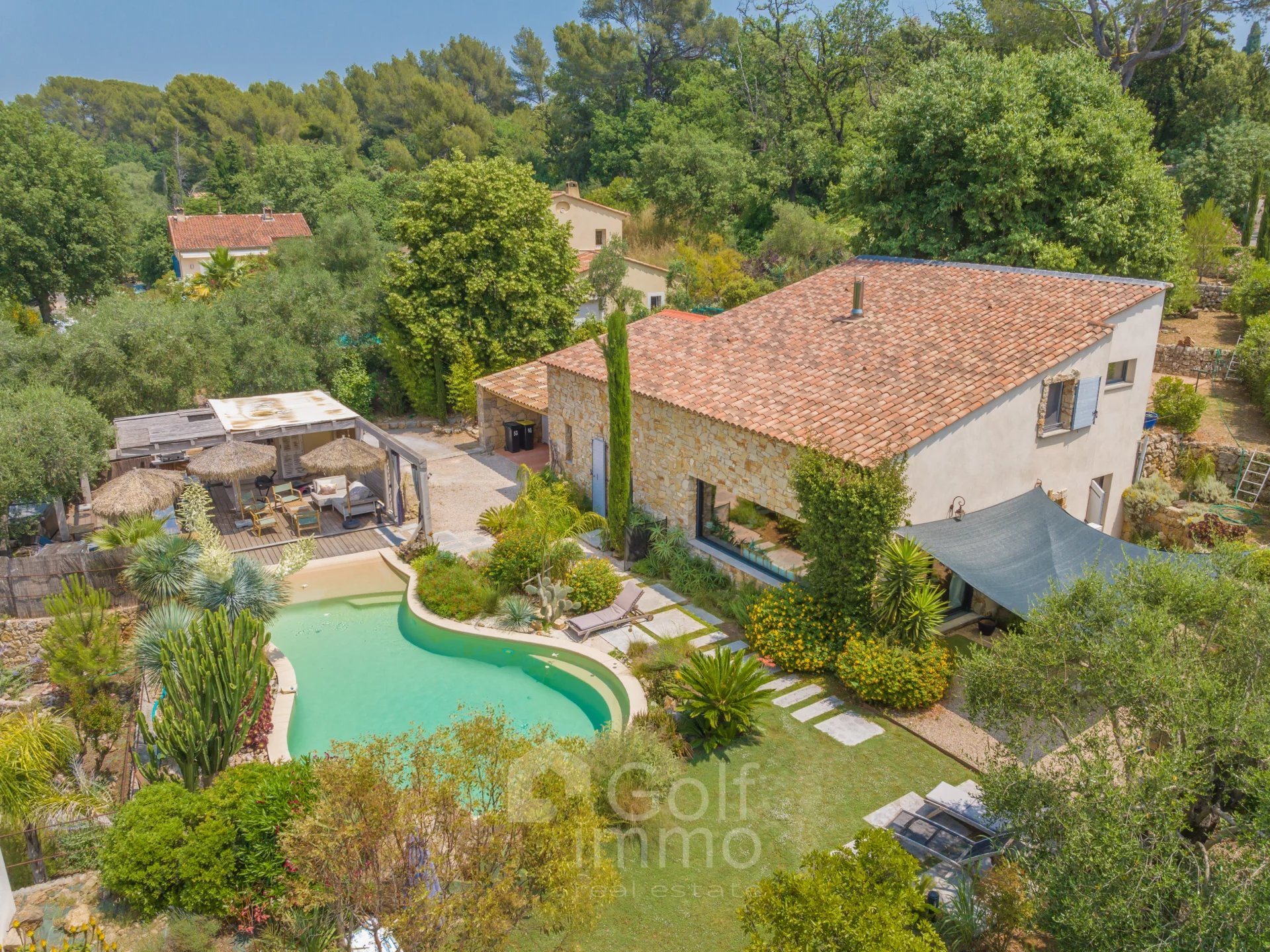 Maison à vendre, 160m², Grasse