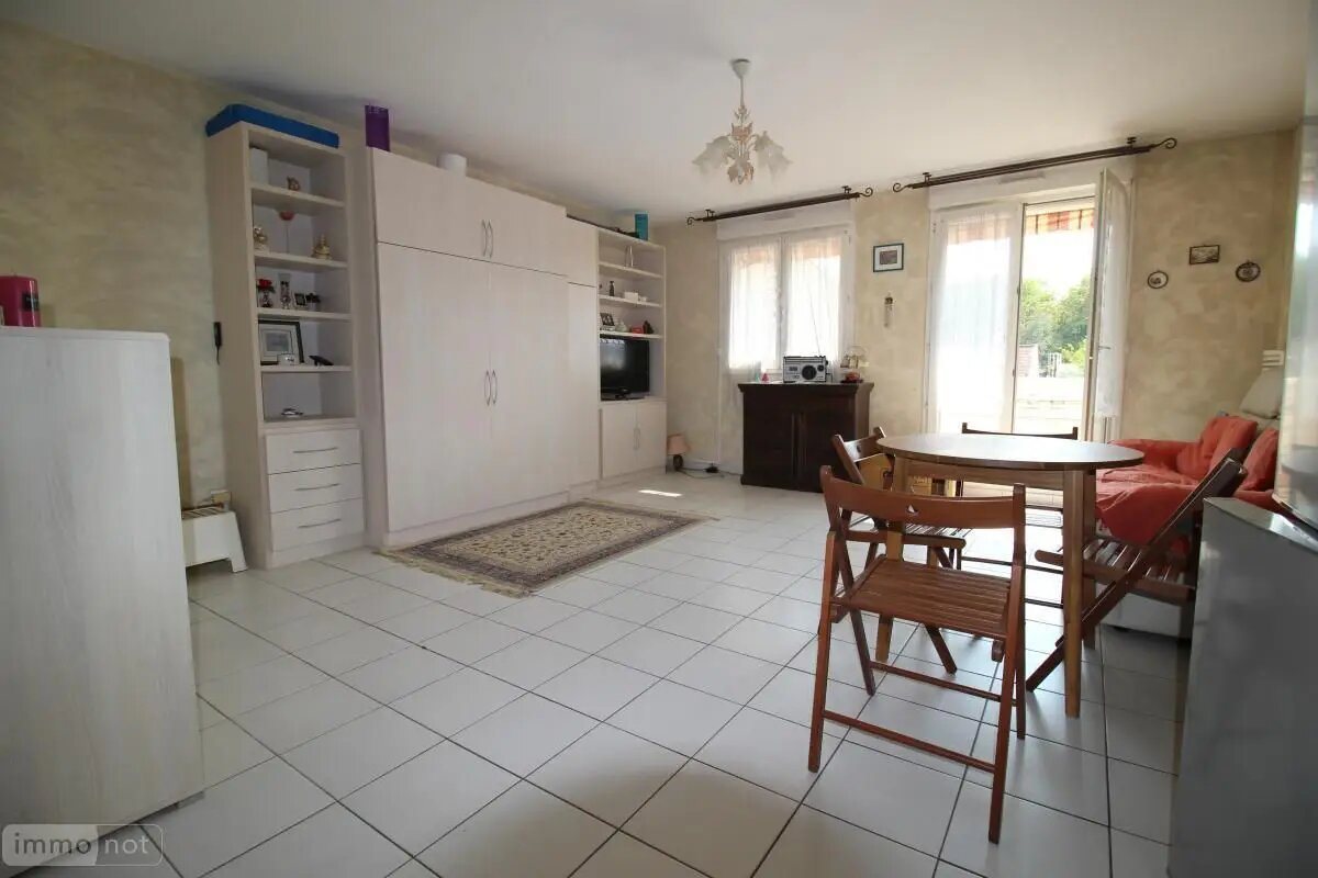 Appartement à vendre, 33m², La Queue-en-Brie