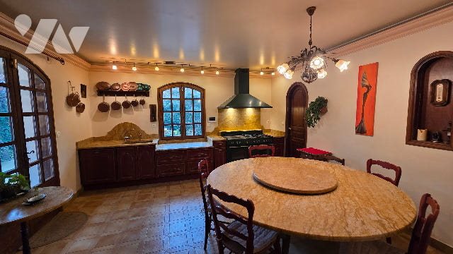 Maison à vendre, 212m², Saint-Paul-Trois-Châteaux