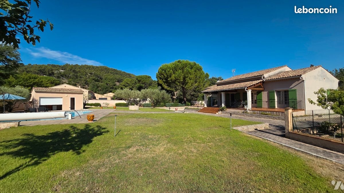 Maison à vendre, 117m², Saint-Restitut