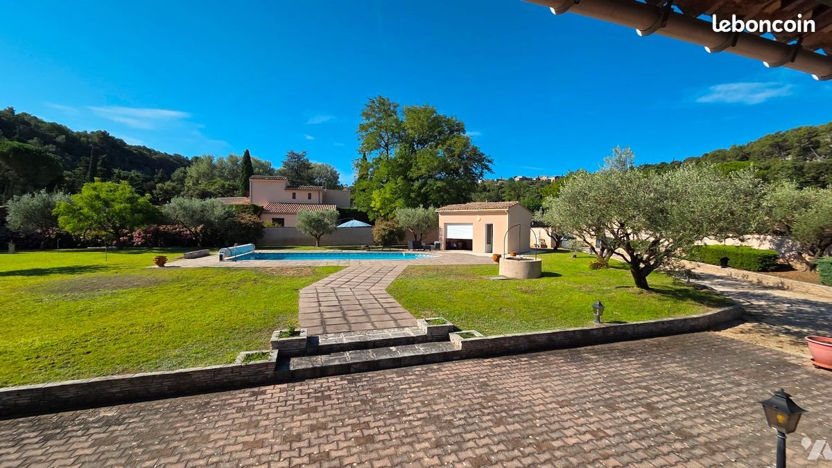 Maison à vendre, 117m², Saint-Restitut