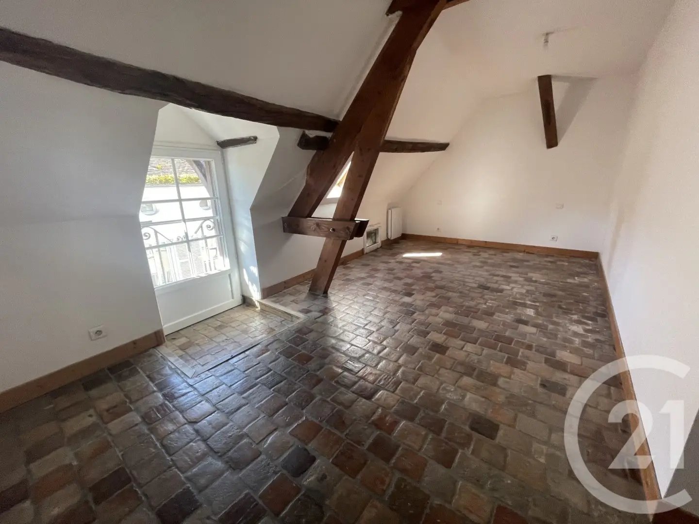Appartement à louer, 76m², Égreville
